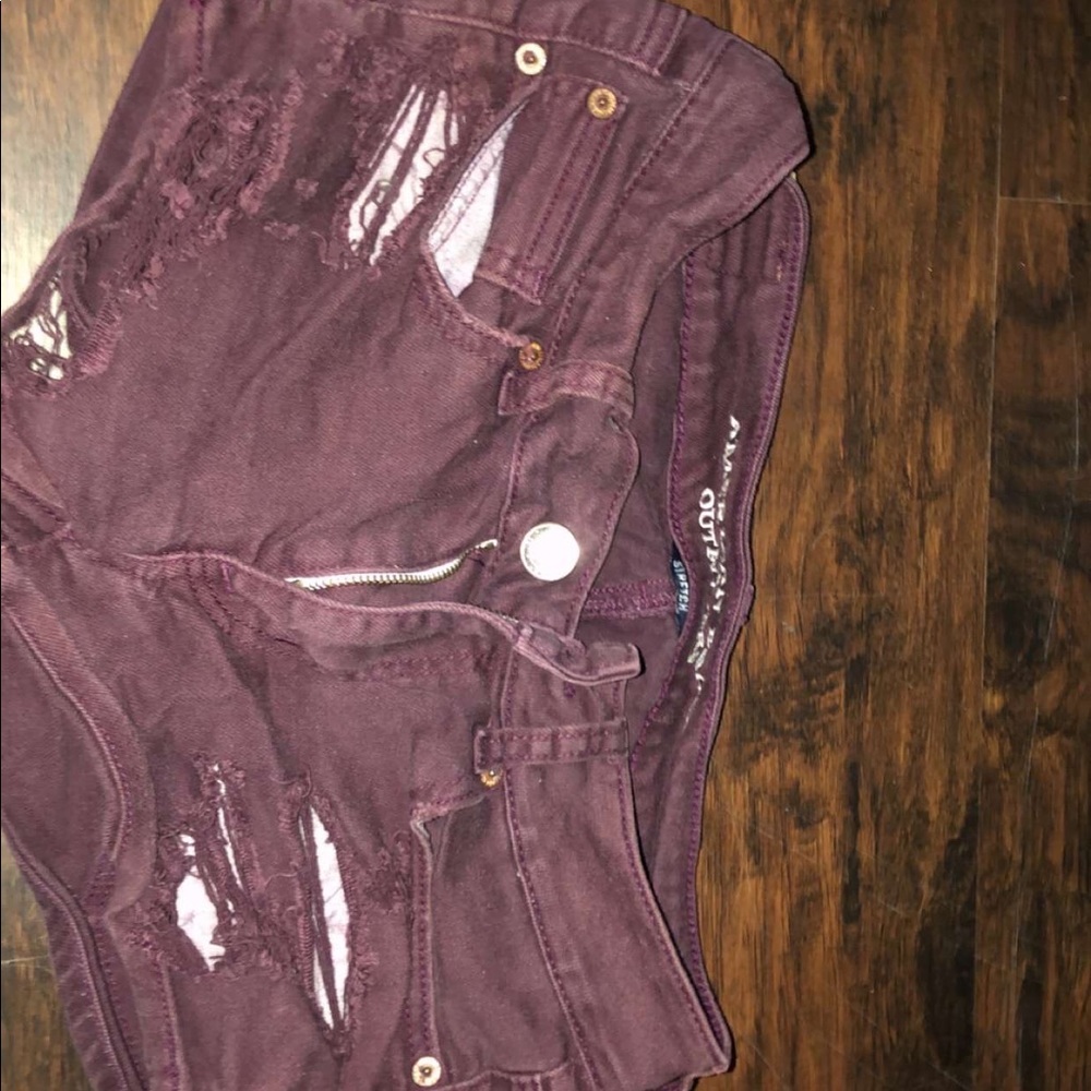 maroon american eagle shorts